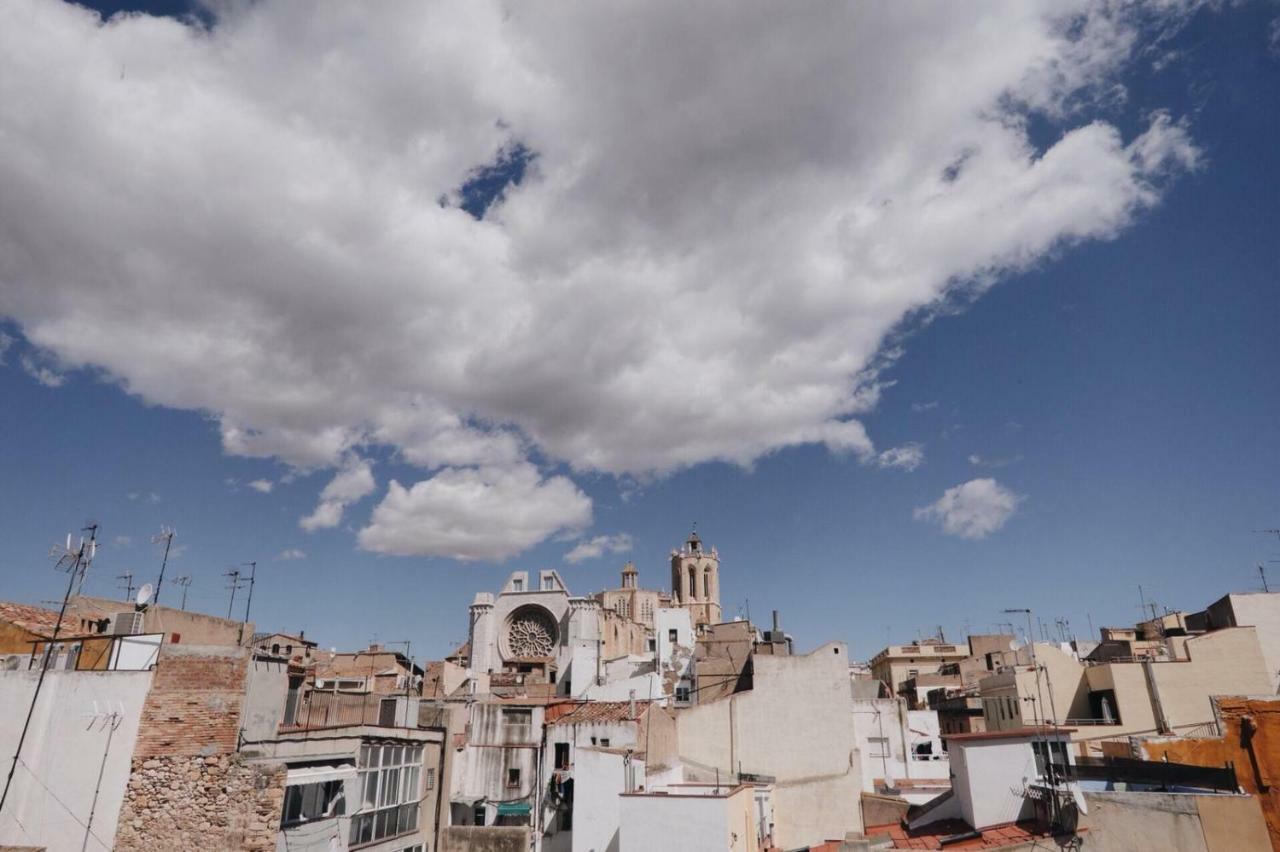 Amparito Apartment - Casc Antic タラゴナ エクステリア 写真